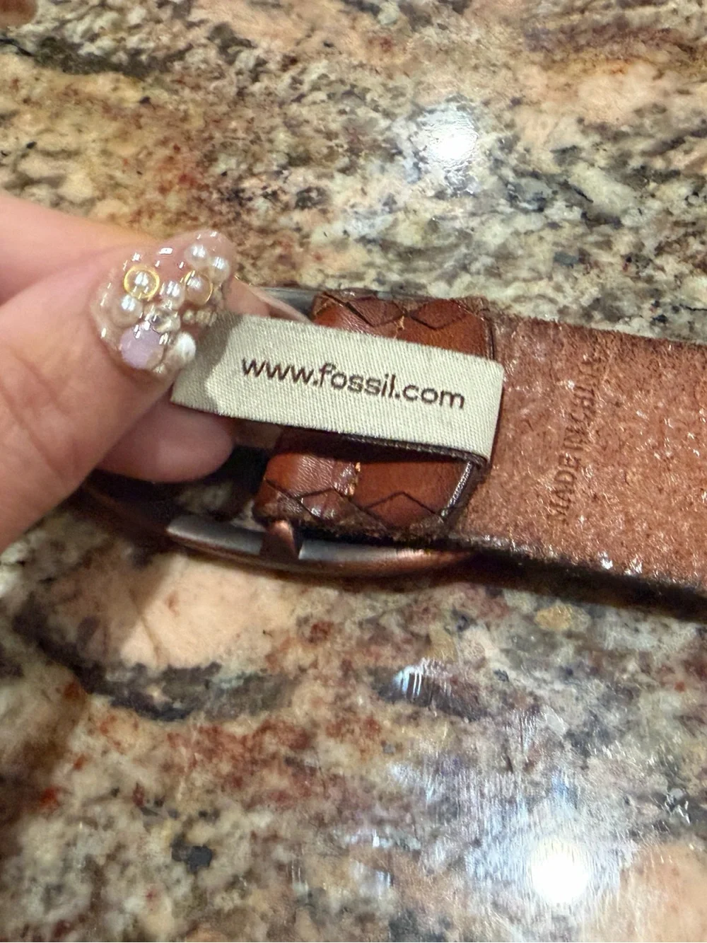 Fossil beautiful leather